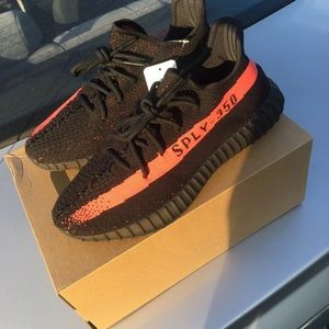 adidas Yeezys Boost 350 V2 Red